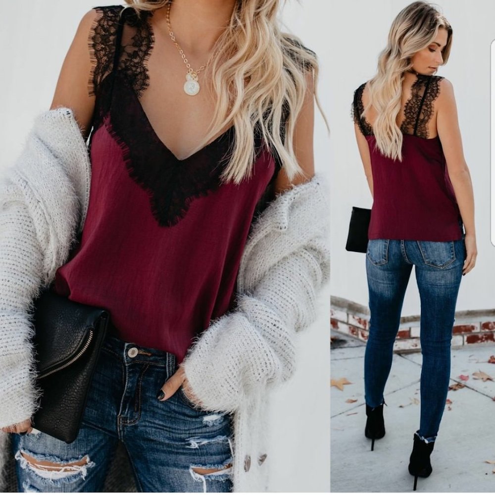 VICI LOVESTITCH Show Stopper Lace Cami